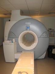 Поставки б.у. МРТ и КТ томографов, хирургических роботов.